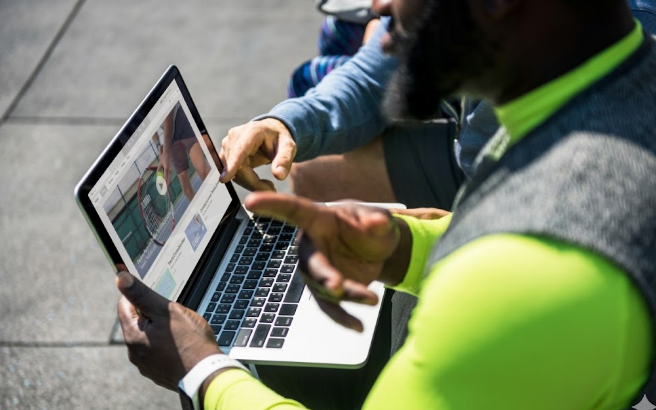 Communicate with members of your sports club, league, or tournament
