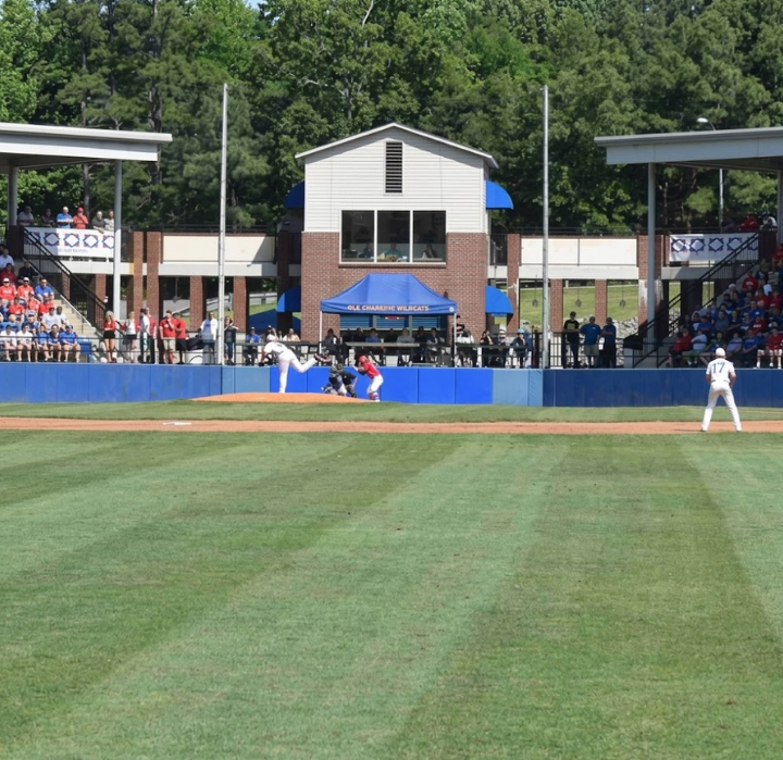 Manage your sports facilities with our modern facility management software